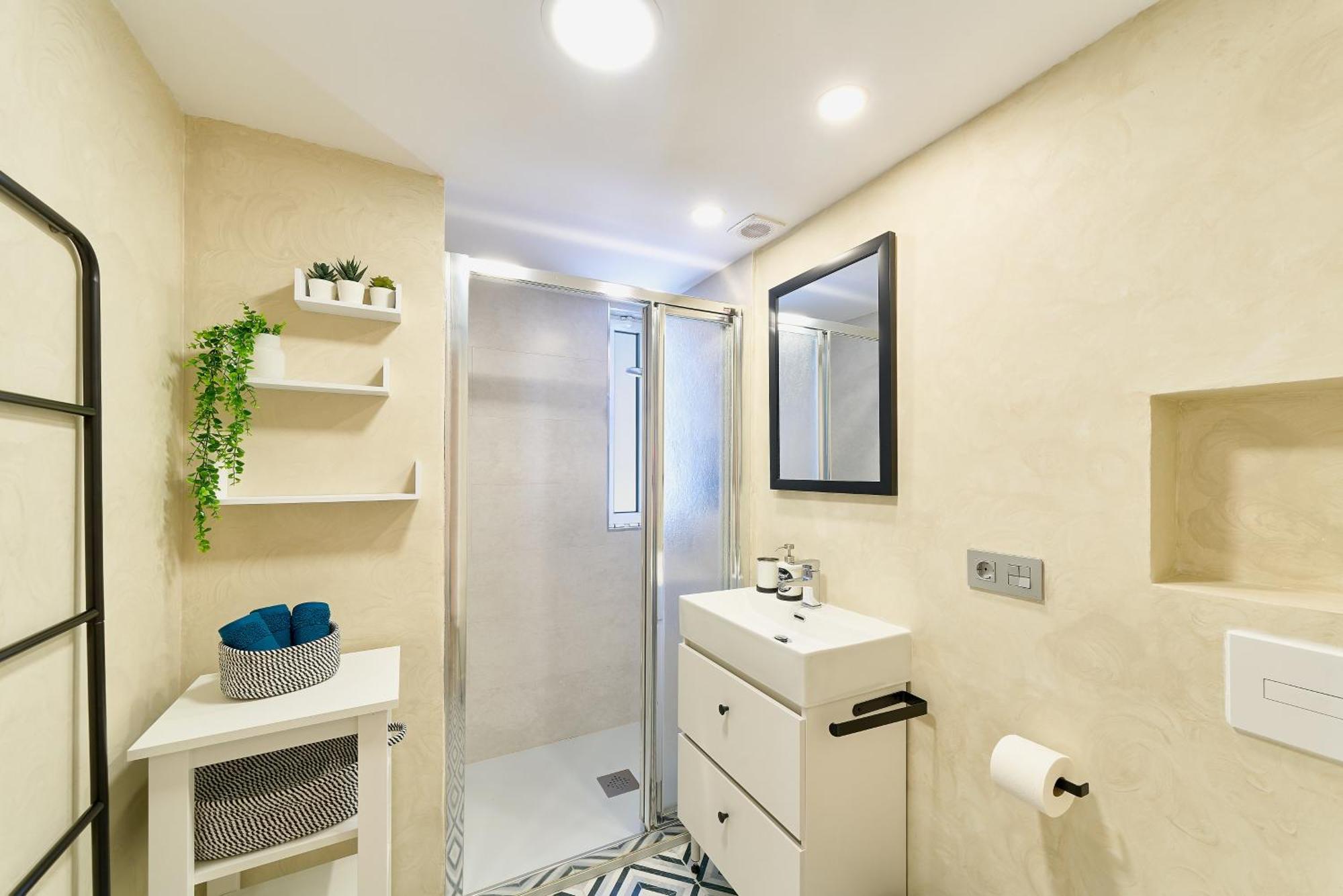 Apartment Hola Cozy Penthouse Old Town & *